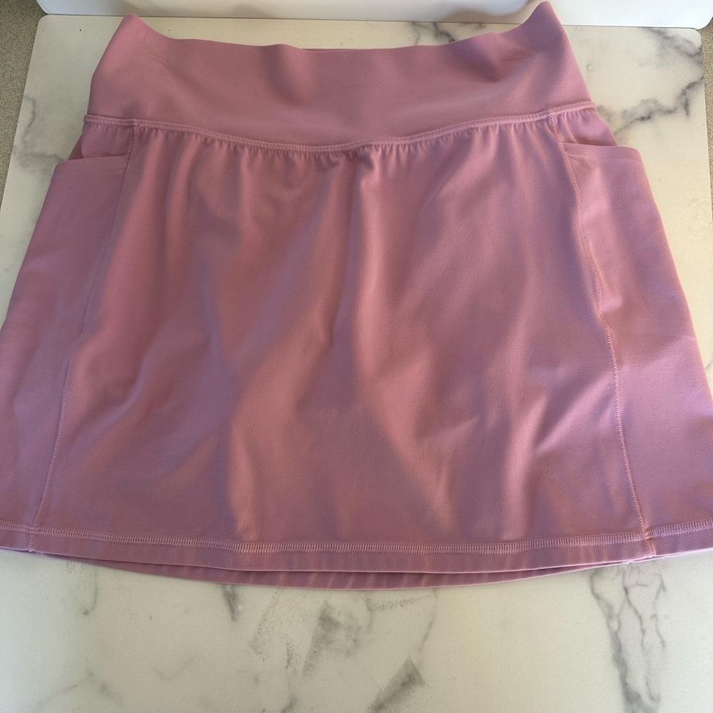 COPY - Athleta Salutation Stash Pocket 16.5 Skort